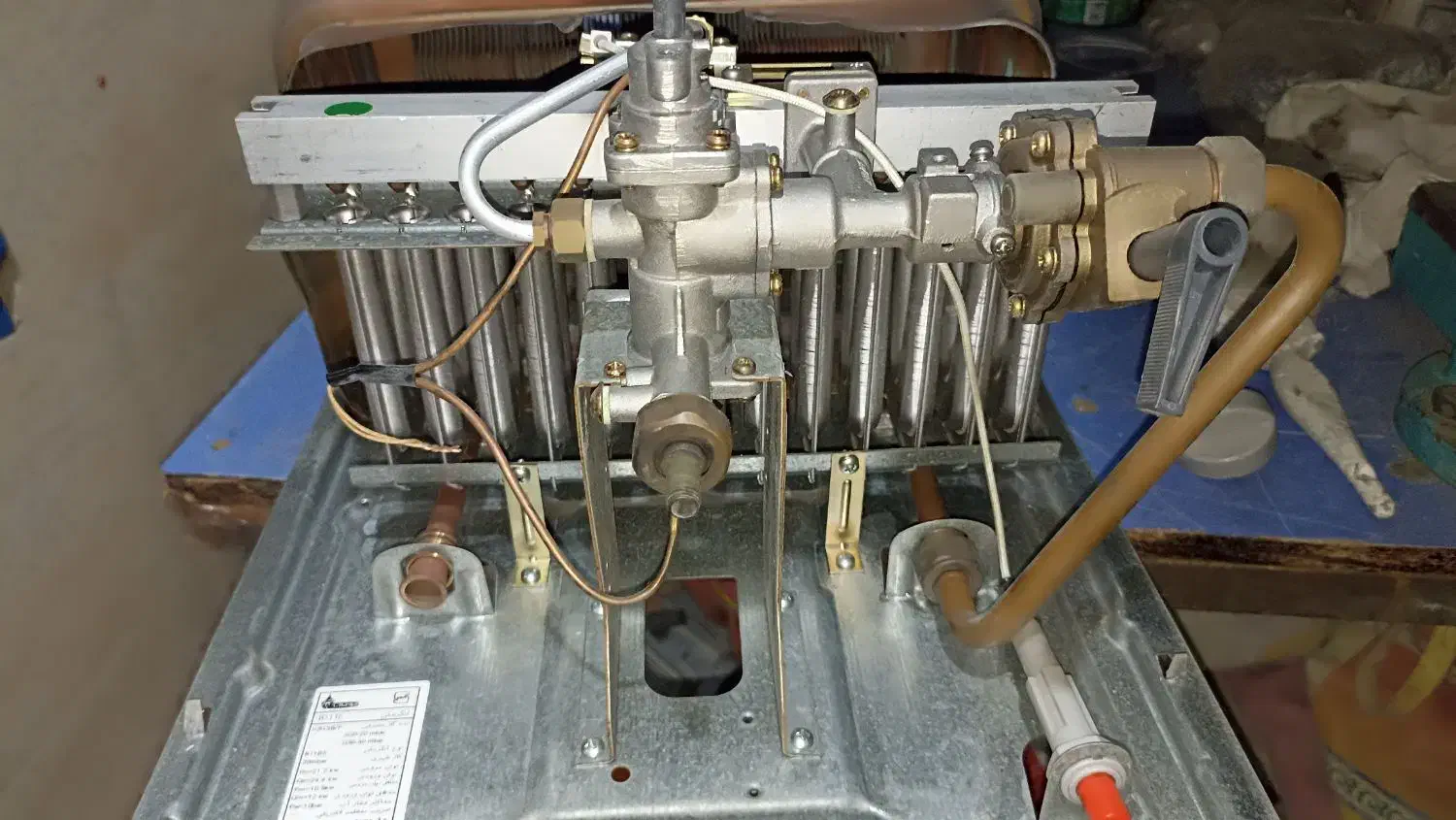 آبگرمکن گازی بوتان 3115|آبگرمکن، پکیج، شوفاژ|محمدشهر, محمدشهر|دیوار