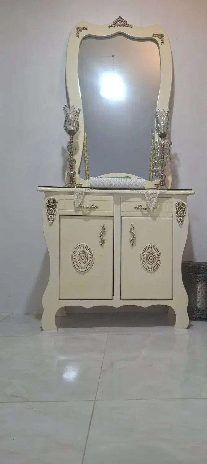 میز آینه|بوفه، ویترین، کنسول|ماهدشت, |دیوار