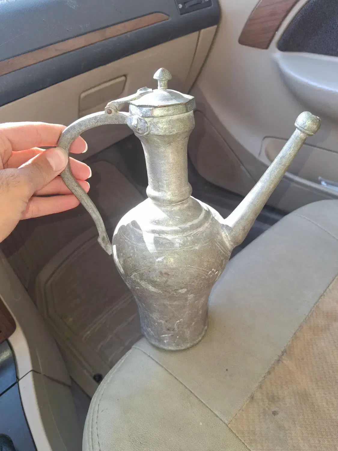 افتابه مسی|کلکسیون اشیاء عتیقه|یزد, |دیوار