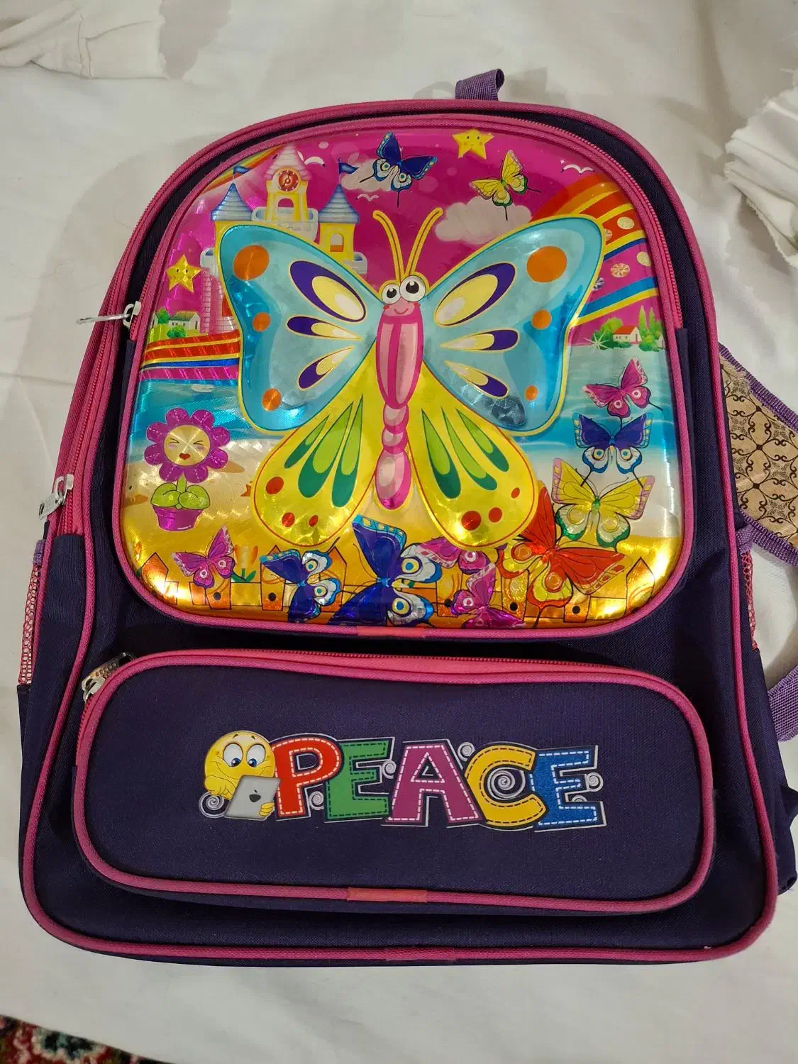 کیف مدرسه|کیف، کفش، کمربند|اصفهان, ابر|دیوار