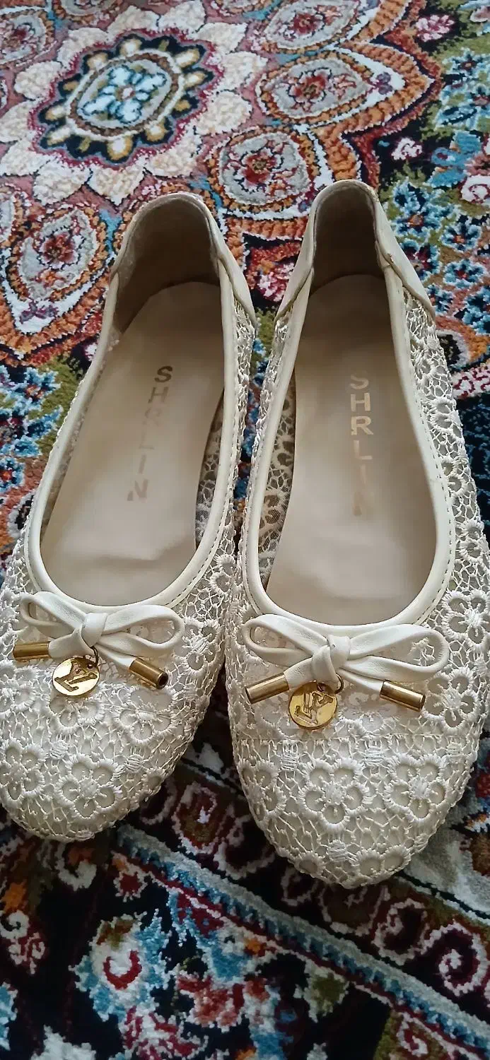 یک جفت کفش قشنگ وشیک|کیف، کفش، کمربند|قرچک, باقرآباد|دیوار