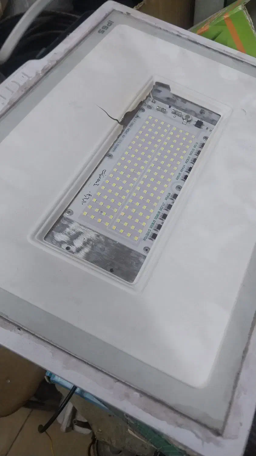 پروژکتور به سفارش شما|لامپ و چراغ|کرمان, |دیوار