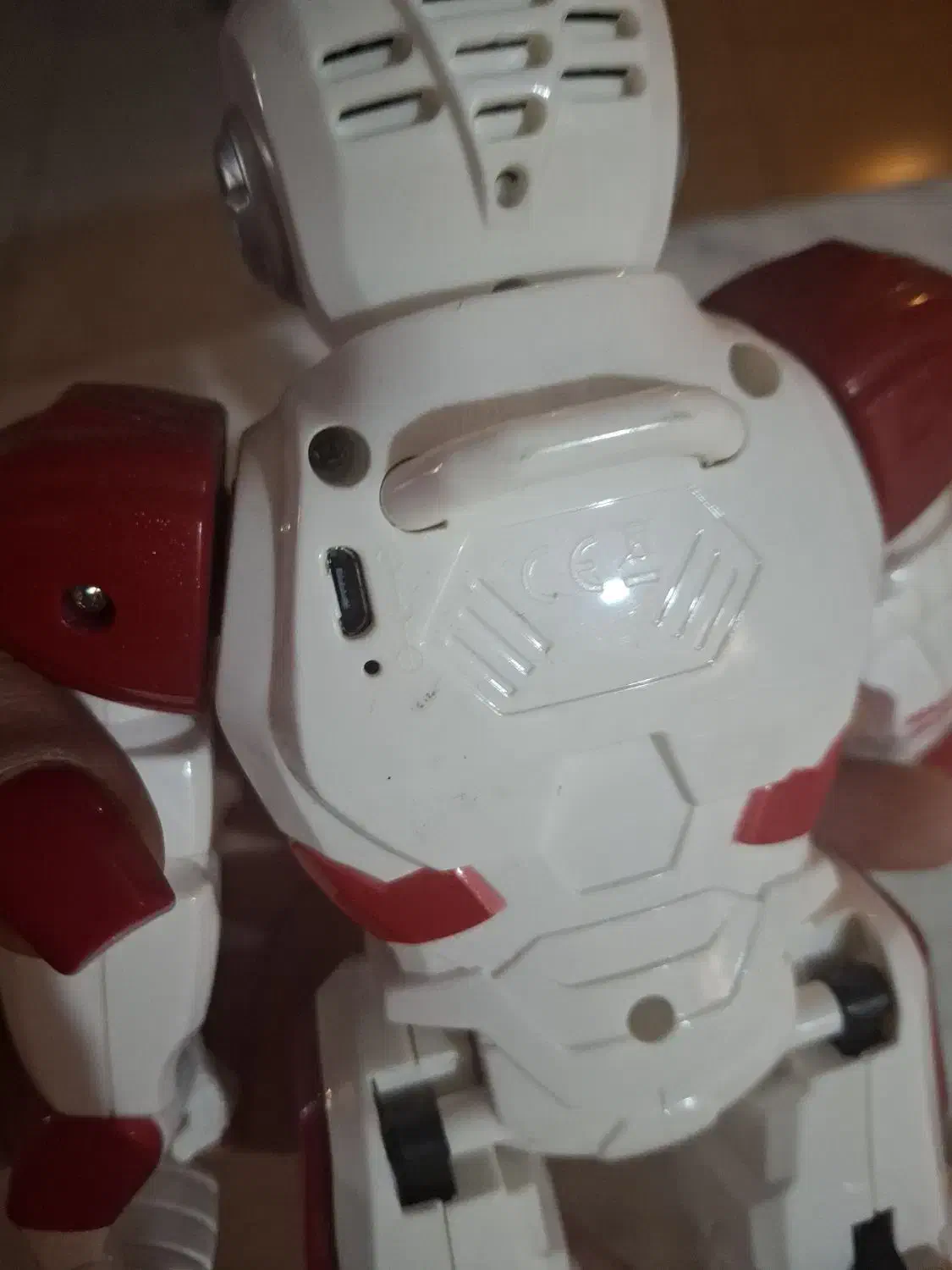 ربات کنترلی شارژی|اسباببازی|ساری, |دیوار