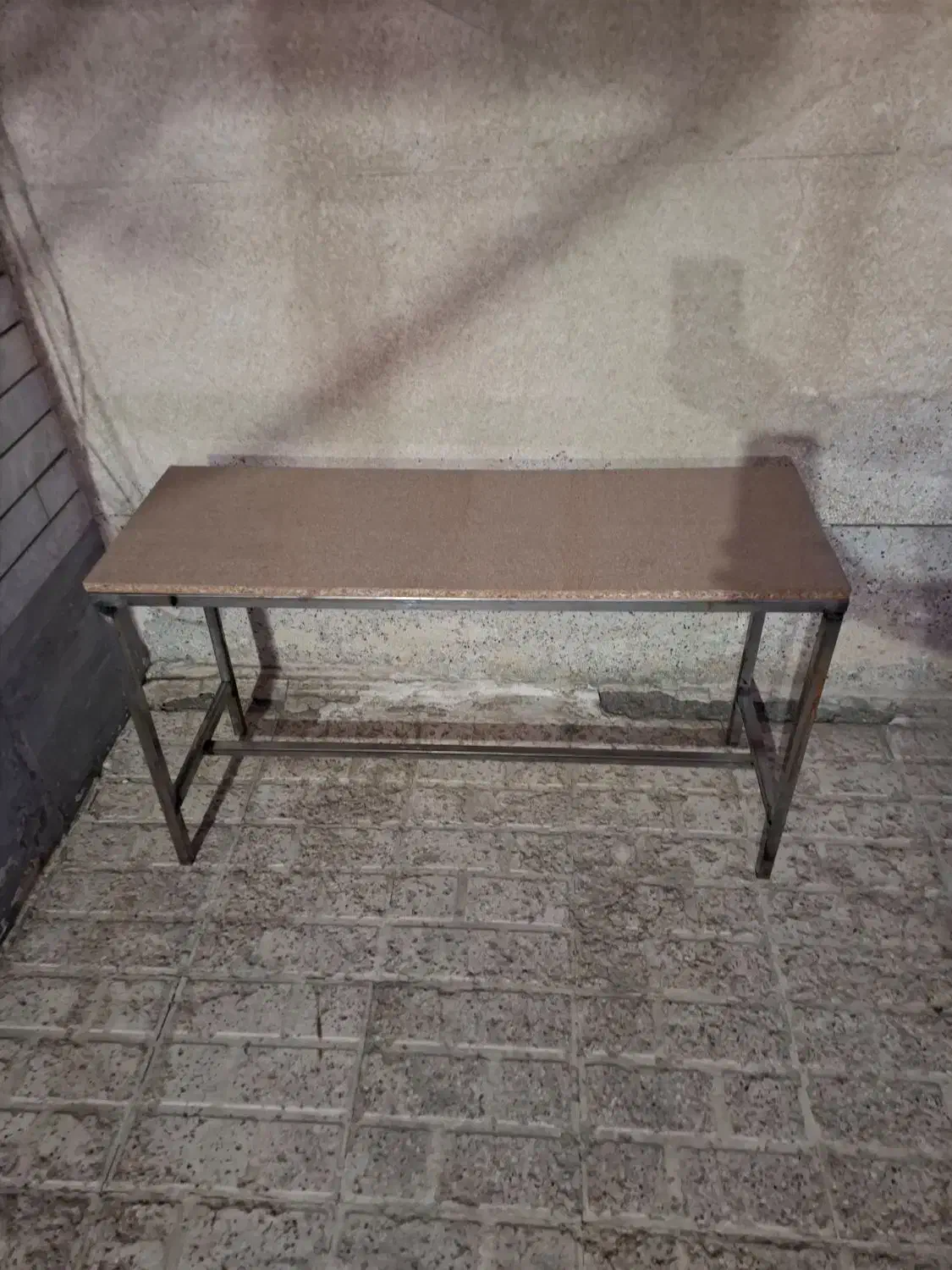 نیمکت نئوپان با پایه آهن|صندلی و نیمکت|مشهد, پنجتن|دیوار