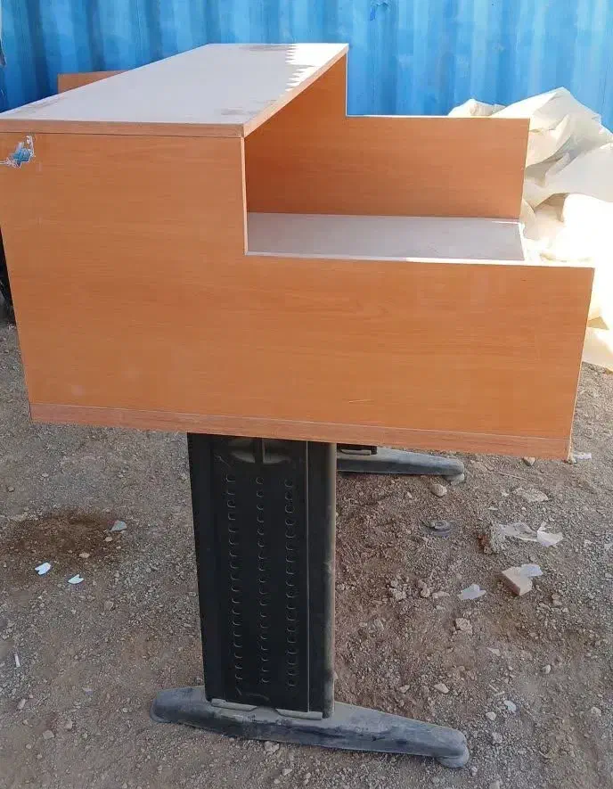 فروش انواع میزهای اداری و کامپیوتری و فایلها|میز تحریر و کامپیوتر|شاهین‌شهر, برخوار غرب|دیوار