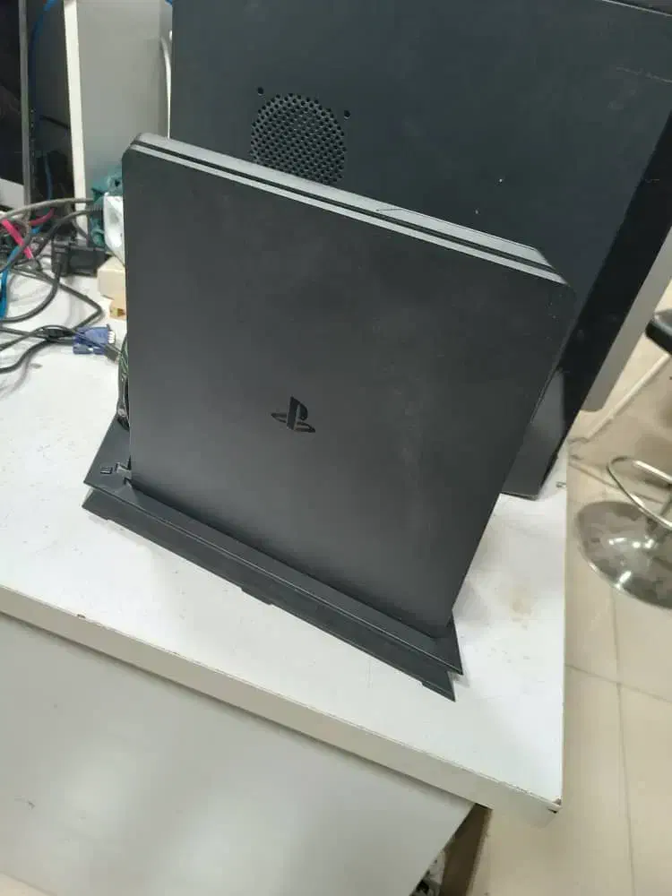 دستگاه فول امکانات سه دسته کپی خورps4 slim|کنسول، بازی ویدئویی و آنلاین|مشکیندشت, |دیوار