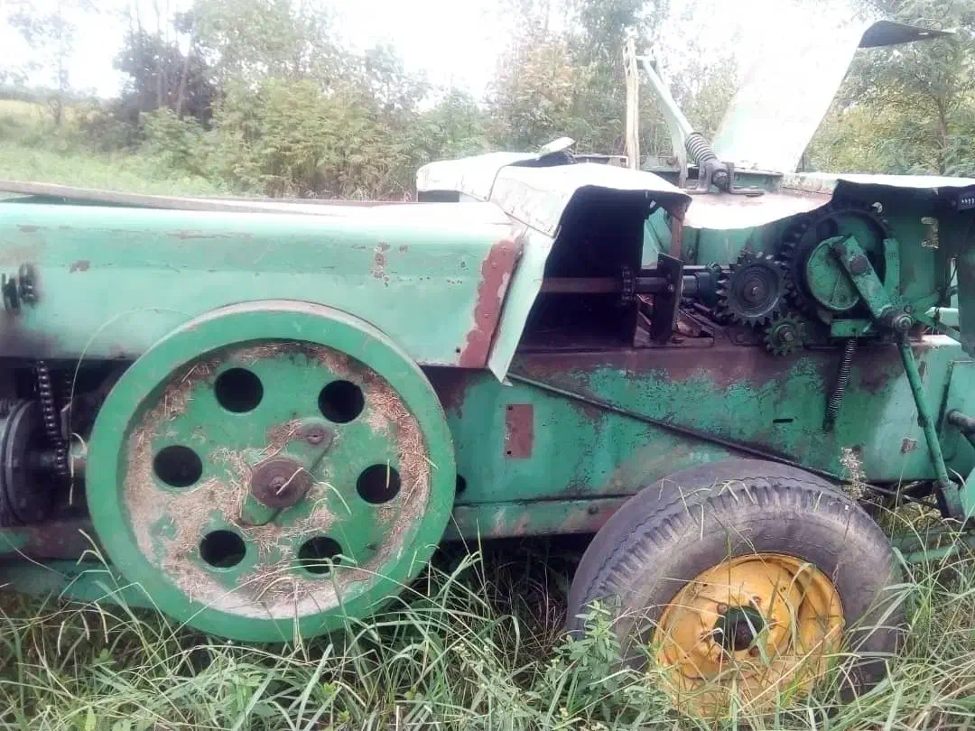 بیلر مدل ۸۸ سالم|ماشین‌آلات صنعتی|گوراب زرمیخ, |دیوار