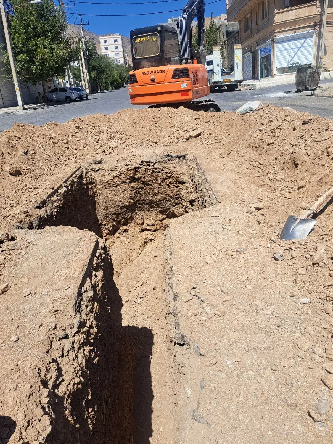 مینی بیل زنجیری|خدمات پیشه و مهارت|ملایر, |دیوار