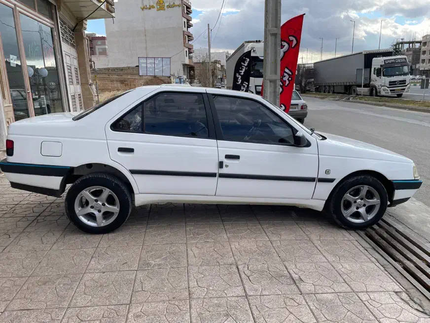 پژو 405 مدل 89 دوگانه کارخانه بدون رنگ|خودرو سواری و وانت|مهاباد (آذربایجان غربی), |دیوار