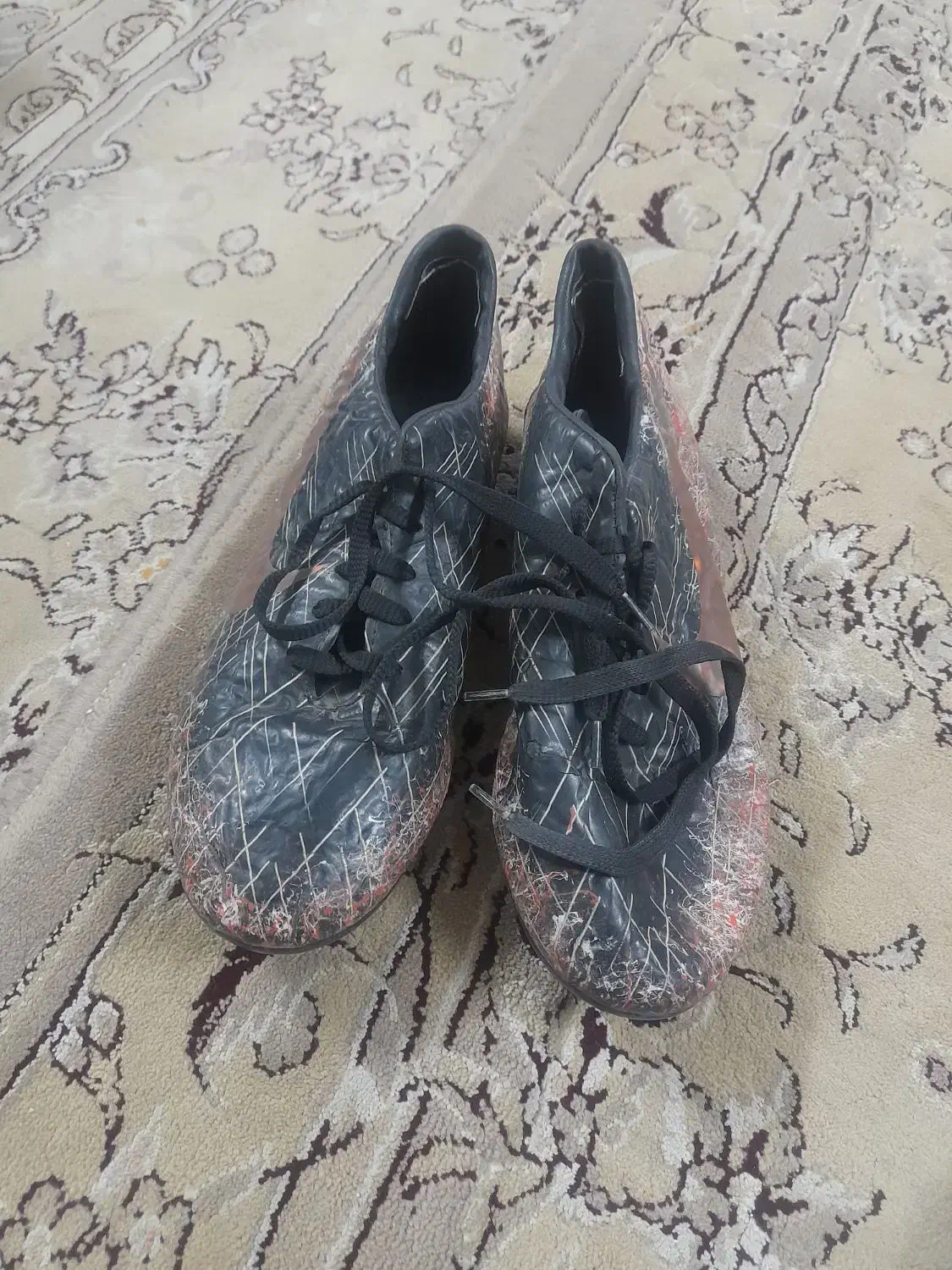 کتونی قوتبال|کفش و لباس بچه|قم, کلهری|دیوار