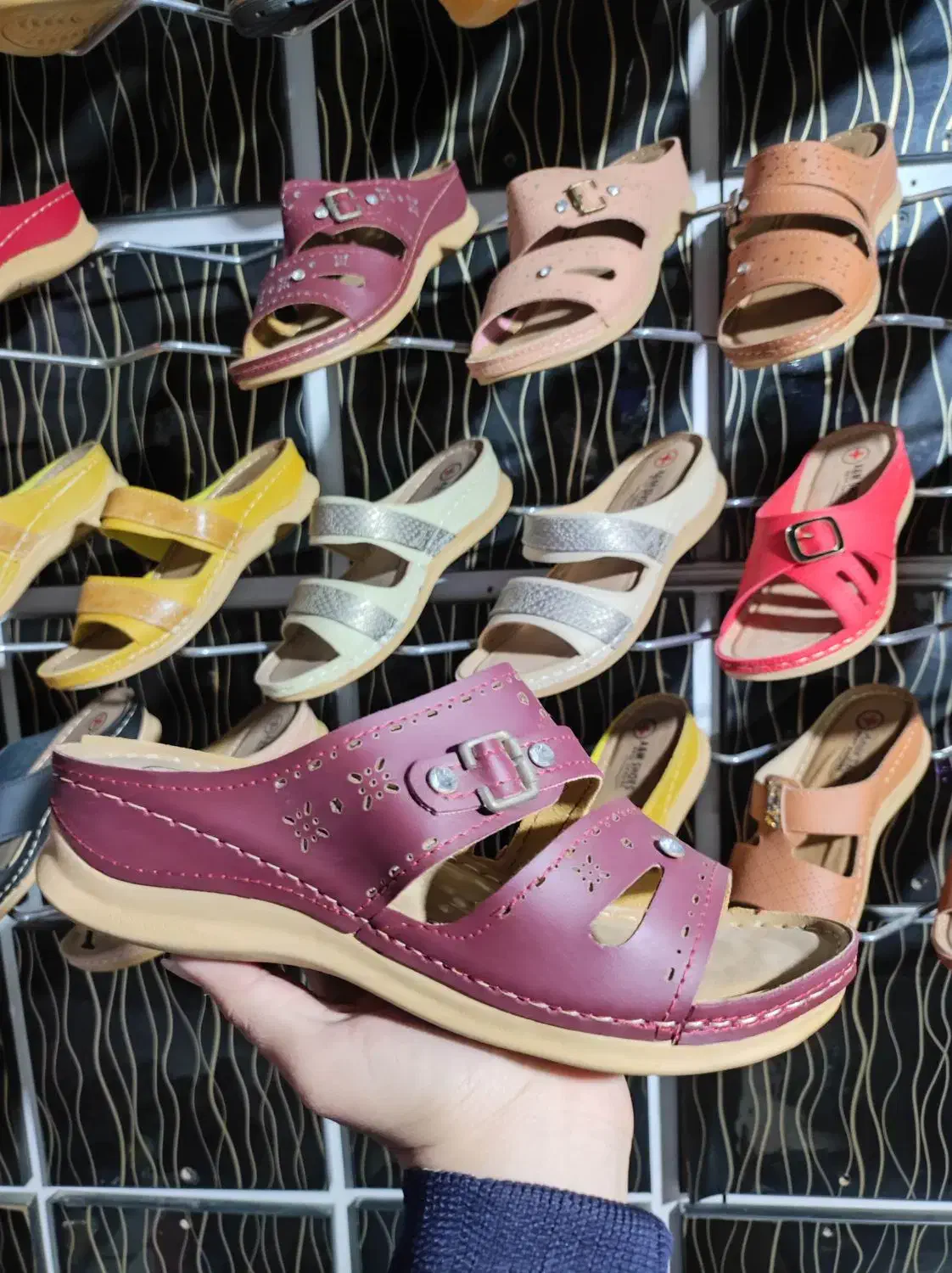 صندل حراج یلدا|کیف، کفش، کمربند|قم, بیست متری ولیعصر|دیوار