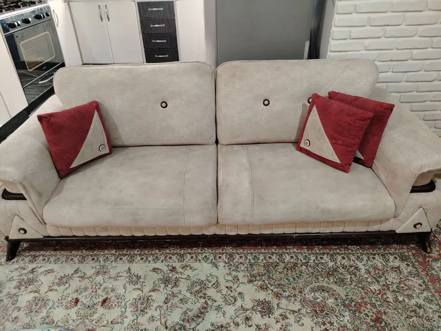 1مبل 8 نفره تخت خواب شو|مبلمان خانگی و میز عسلی|گرگان, |دیوار