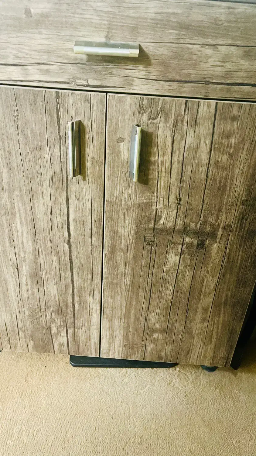 جاکفشی|جاکفشی، کمد، دراور|نیشابور, میدون بار|دیوار