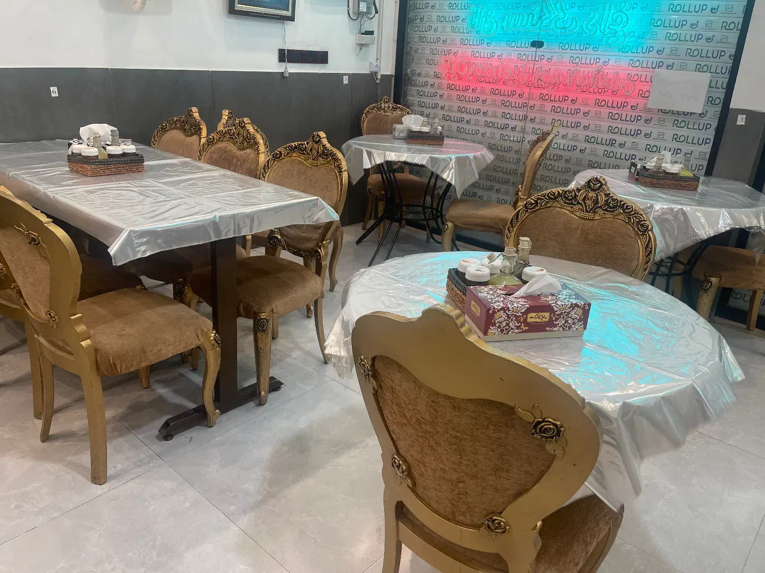 میز و صندلی رستورانی|کافی‌شاپ و رستوران|مشهد, دانشجو|دیوار