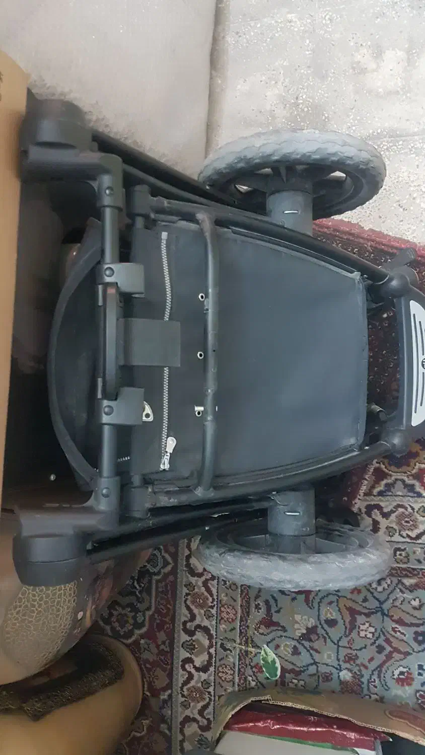 کالسکه و کریر برند جیوبی|کالسکه و لوازم جانبی|اصفهان, باغ زیار|دیوار