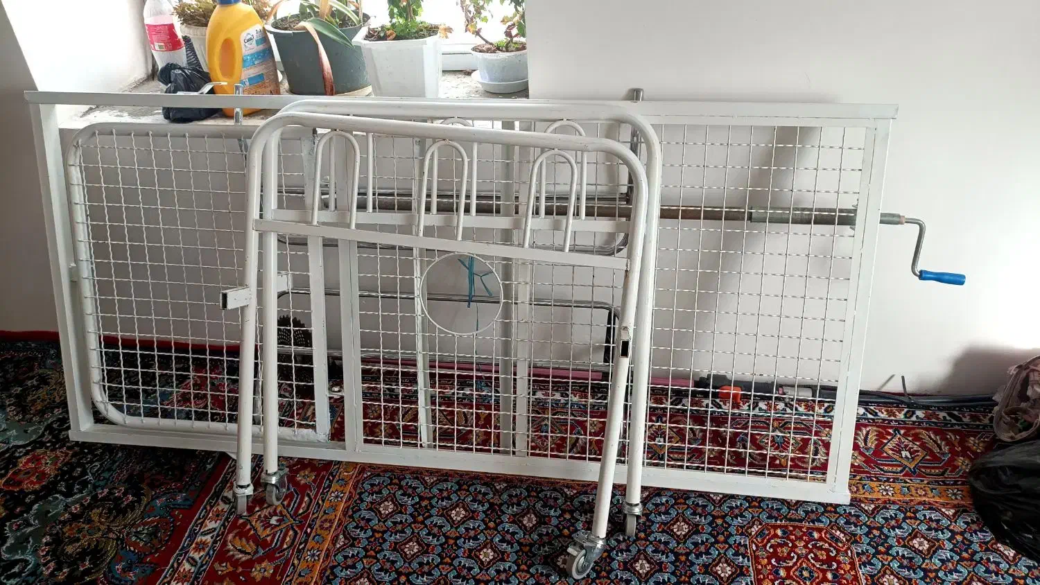 تخت سالمند|پزشکی|مهاباد (آذربایجان غربی), |دیوار