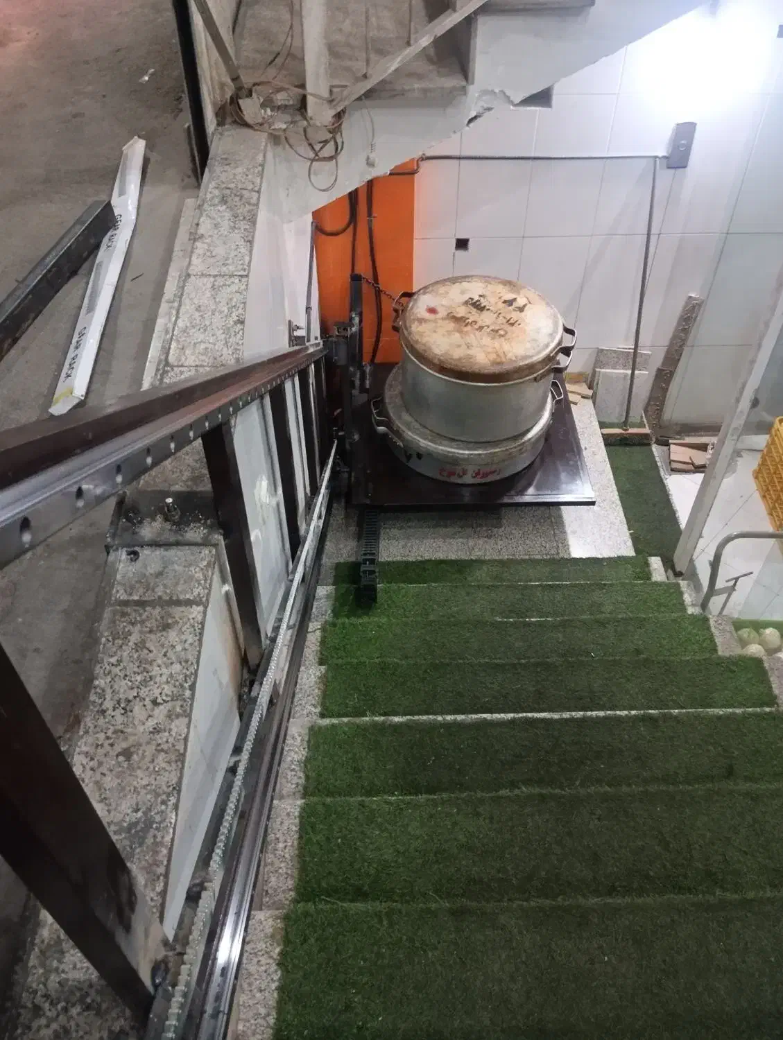 اسانسور و بالابر ویلچربر نعلبندیان|ماشینآلات صنعتی|خمینیشهر, |دیوار