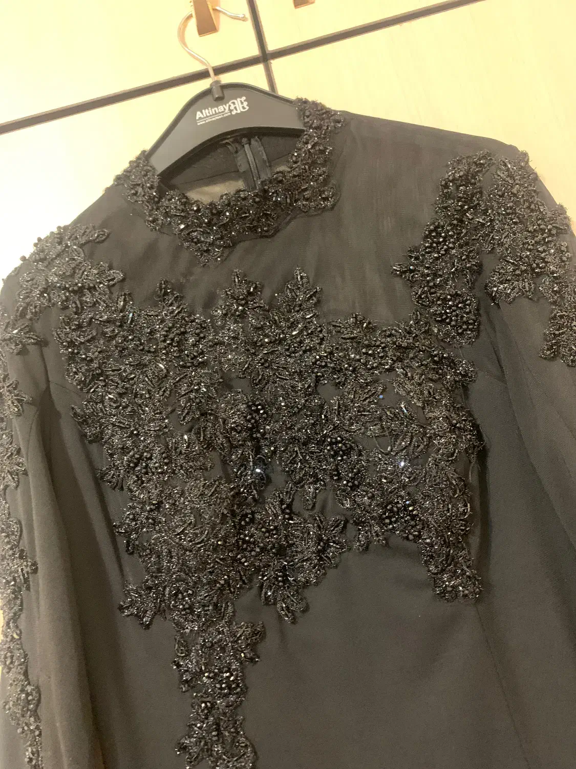 لباس مجلسی|لباس|شهرکرد, |دیوار