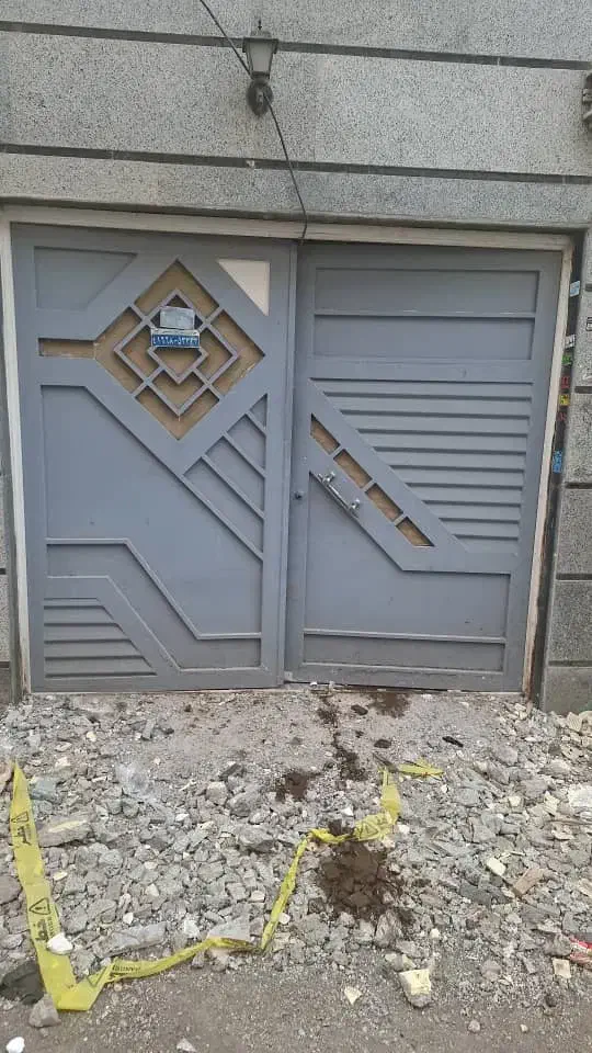 دروازه استخوان دار قطور صفت درحدآکبند و بی نظیر|مصالح و تجهیزات ساختمان|رشت, منظریه|دیوار