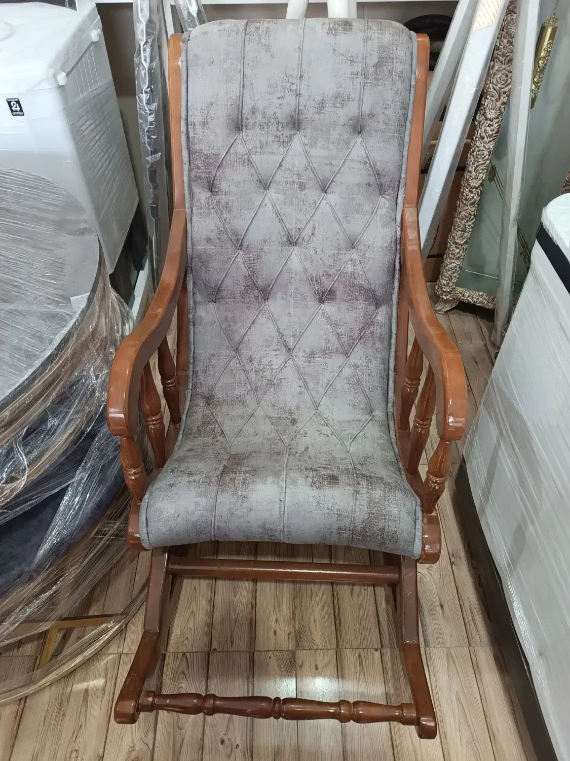 صندلی راک|صندلی و نیمکت|سقز, |دیوار