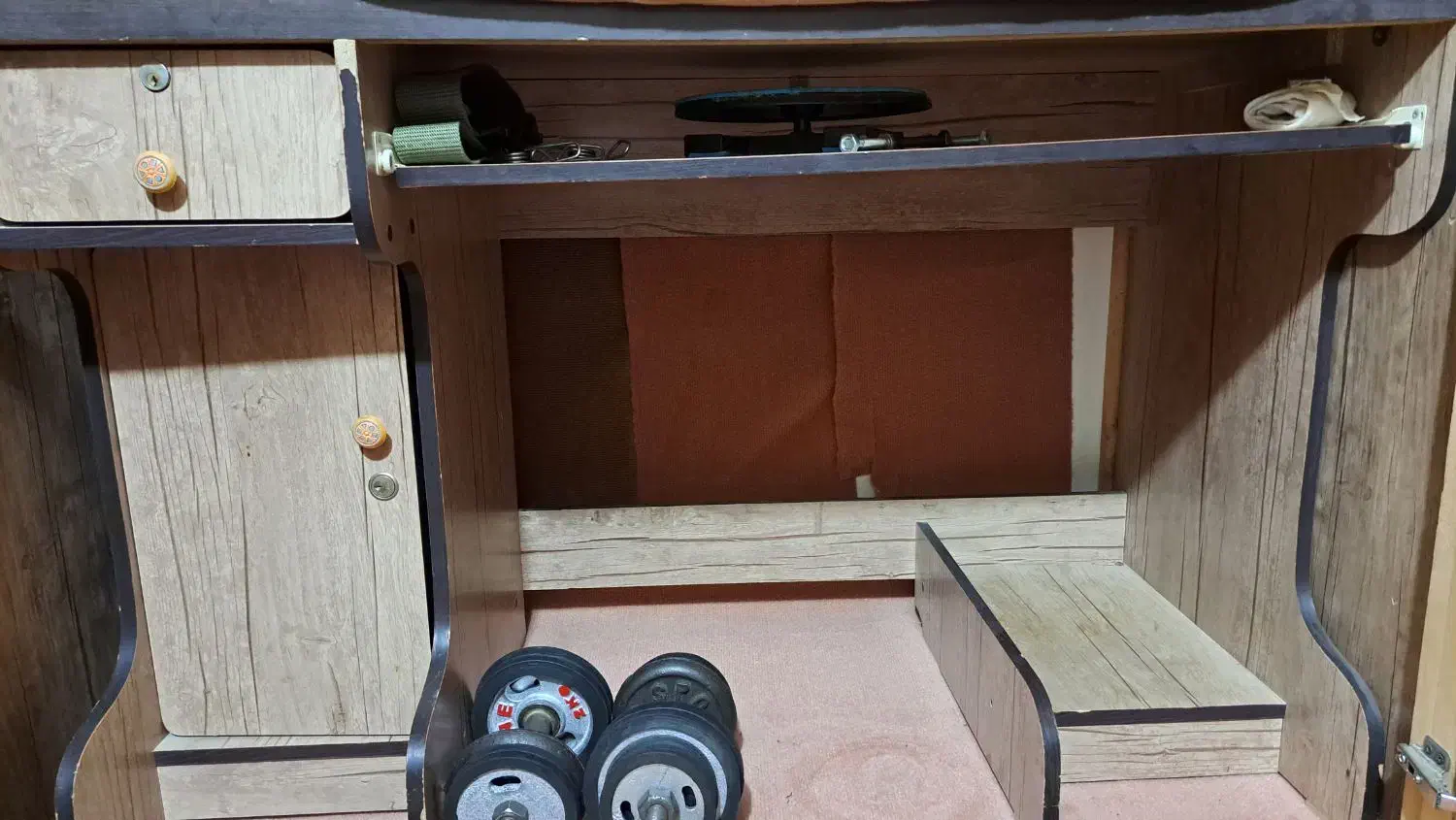 میز تحریر|میز تحریر و کامپیوتر|سهند, |دیوار