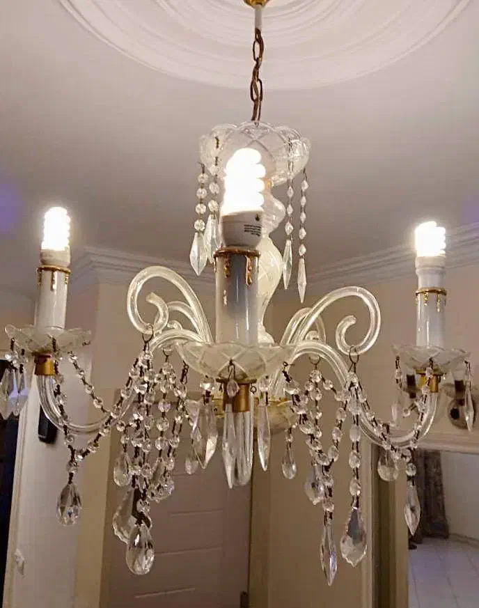 تعدای لوستر کریستالی آنتیک ساخت چک|لوستر و چراغ آویز|تهران, شهرآرا|دیوار