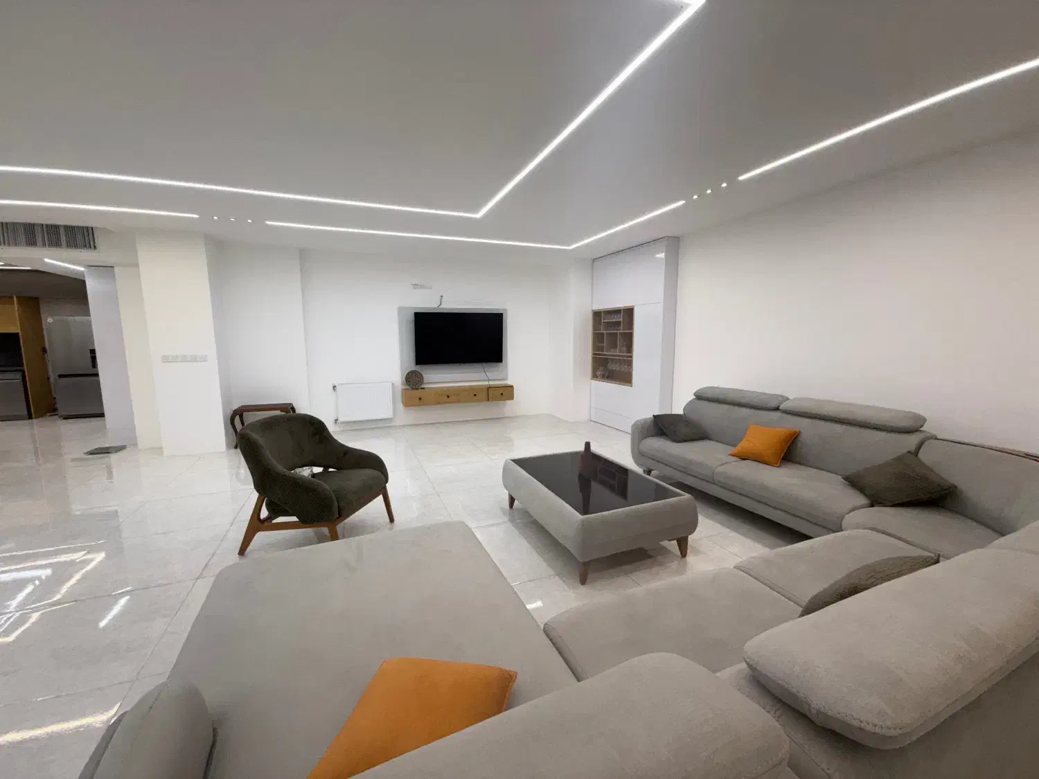 ۲۶۰ متری ۴ خوابه لوکس تکواحدی با طراحی خاص|اجارهٔ آپارتمان|شیراز, شهرک ولیعصر|دیوار