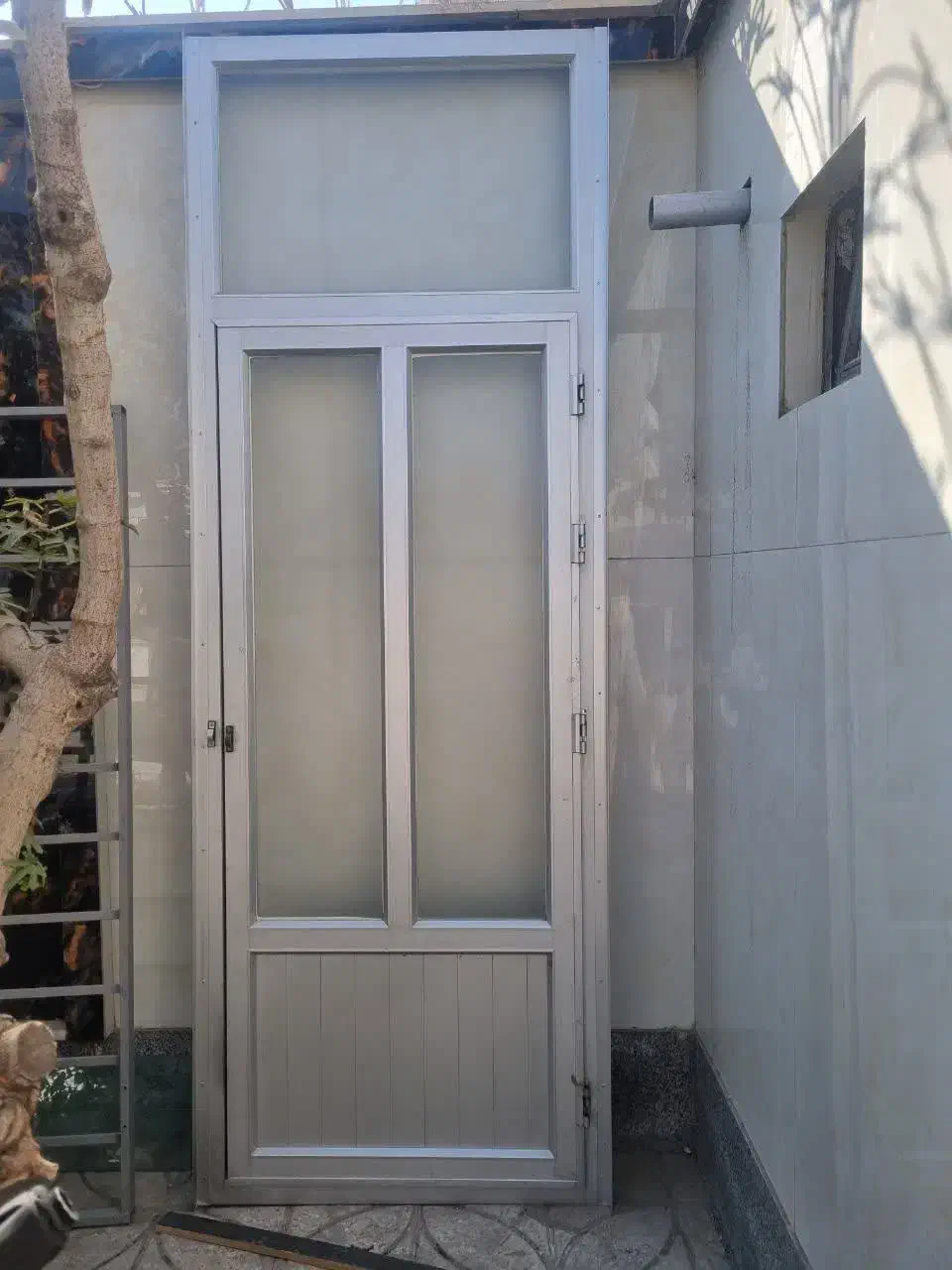 در آلمینیوم|مصالح و تجهیزات ساختمان|فلاورجان, |دیوار