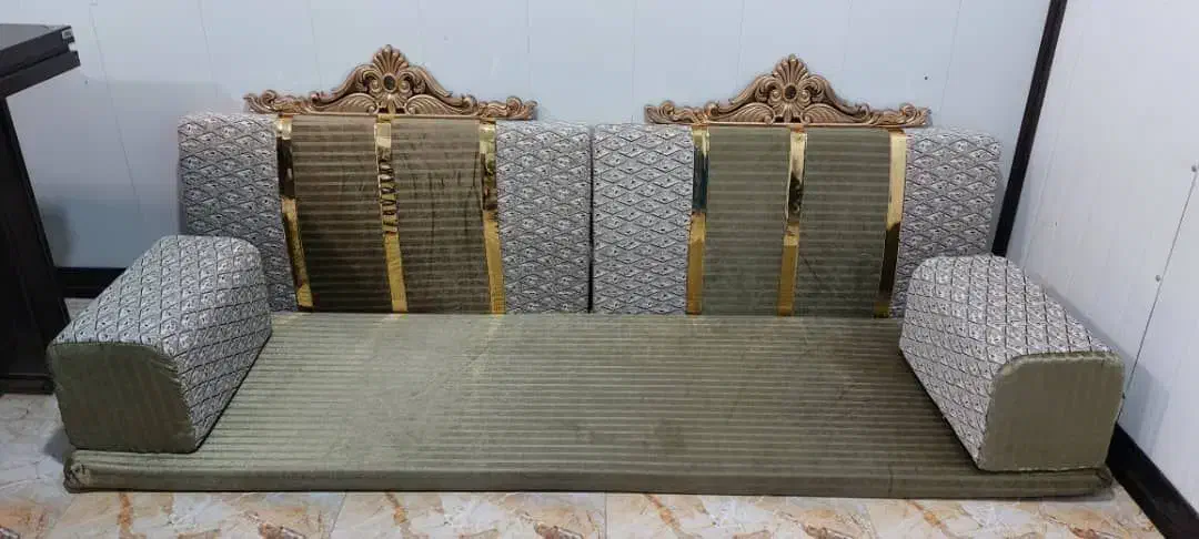 شاه نشین پشتی تاجدار|پشتی|مشهد, فاطمیه|دیوار