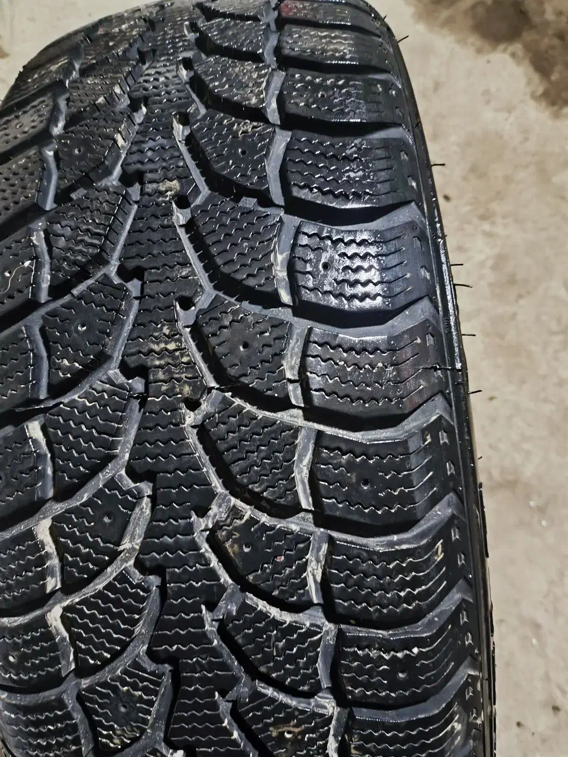 فروش یک جفت لاستیک برفی  سایز225/55/18|قطعات یدکی و لوازم جانبی|اشنویه, |دیوار