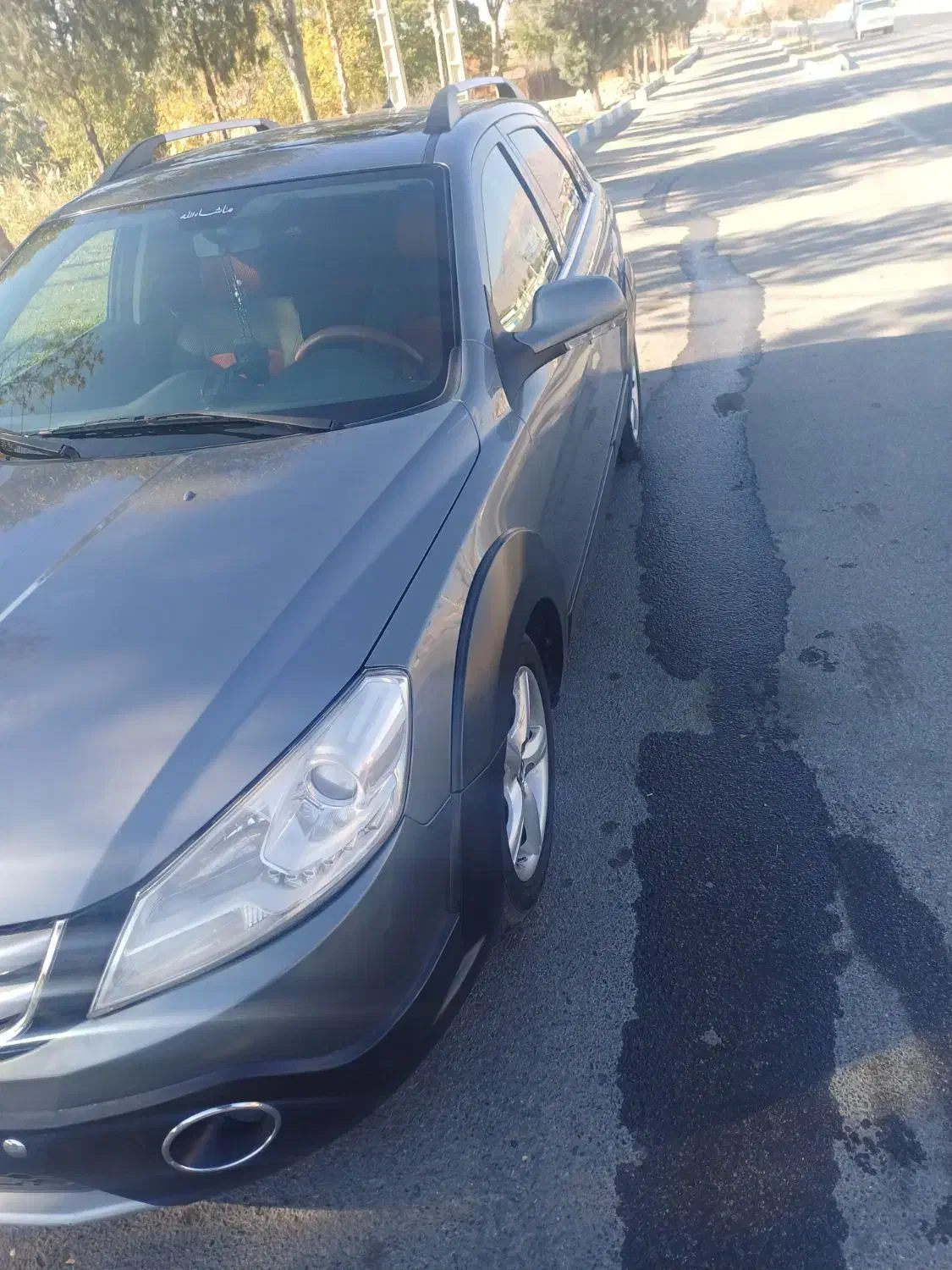 اچ اس کراس خاکستری مدل ۹۷|خودرو سواری و وانت|صحنه, |دیوار