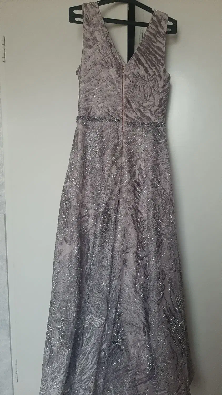 لباس مجلسی سنگ دوزی یاسی رنگ|لباس|ری, سرتخت|دیوار