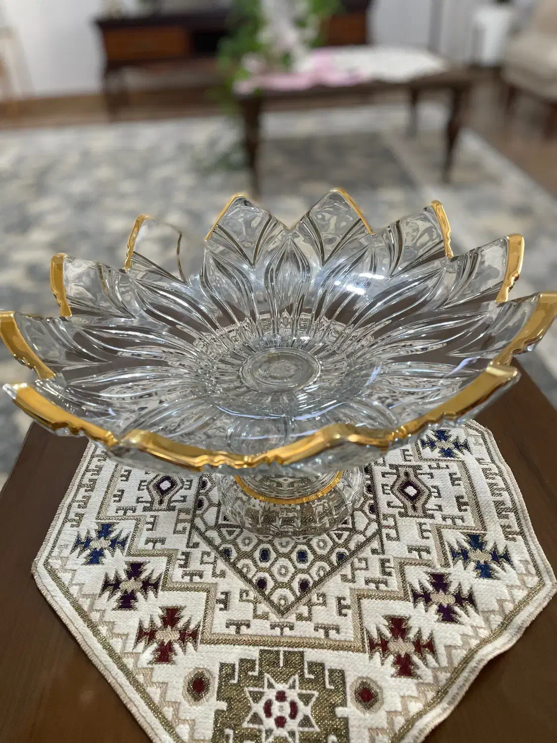 سرویس پذیرایی کریستال|ظروف سرو و پذیرایی|آستانه اشرفیه, |دیوار