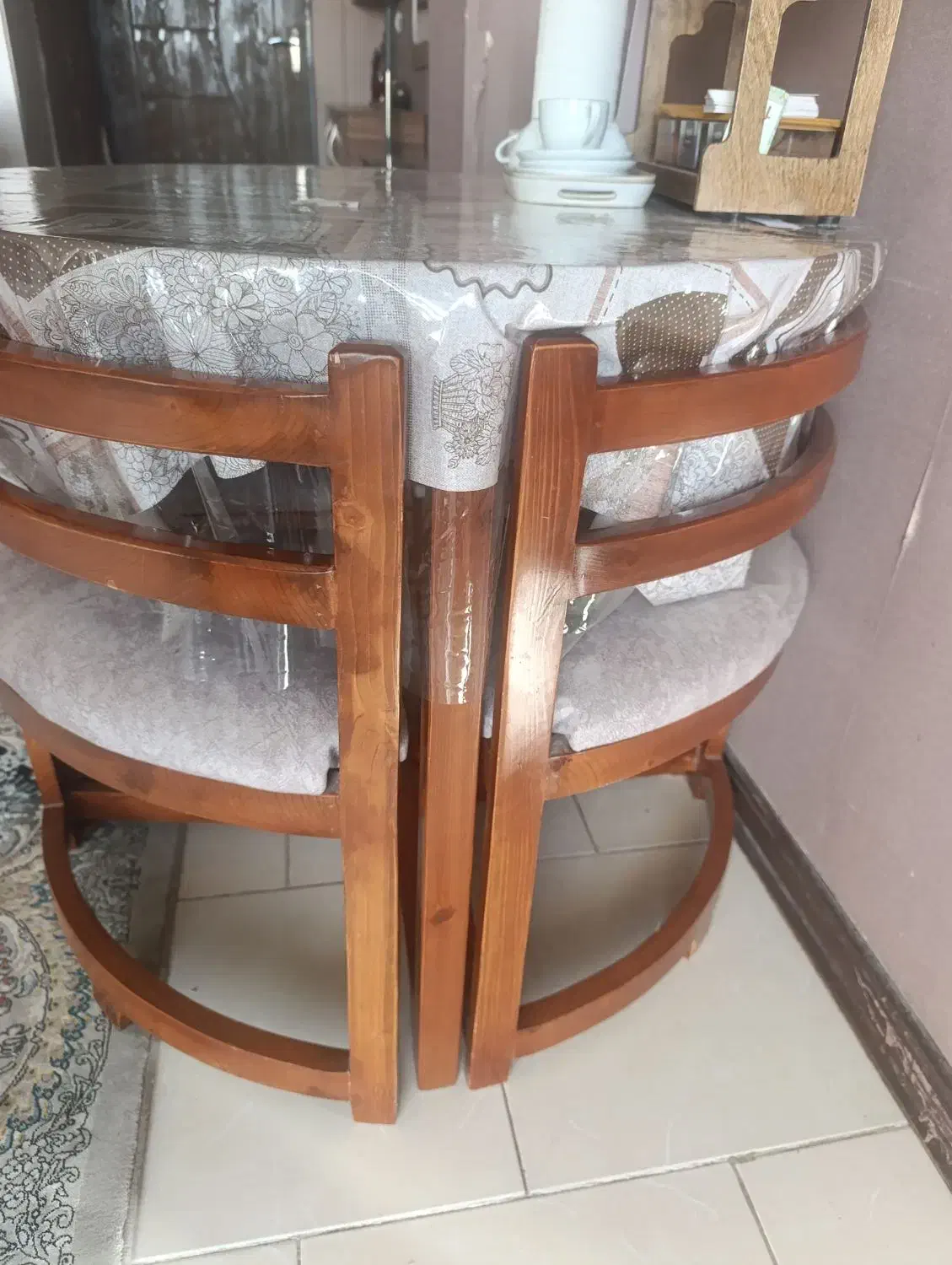 میز ناهار خوری|میز و صندلی غذاخوری|شاهینشهر, شهرک پردیس|دیوار