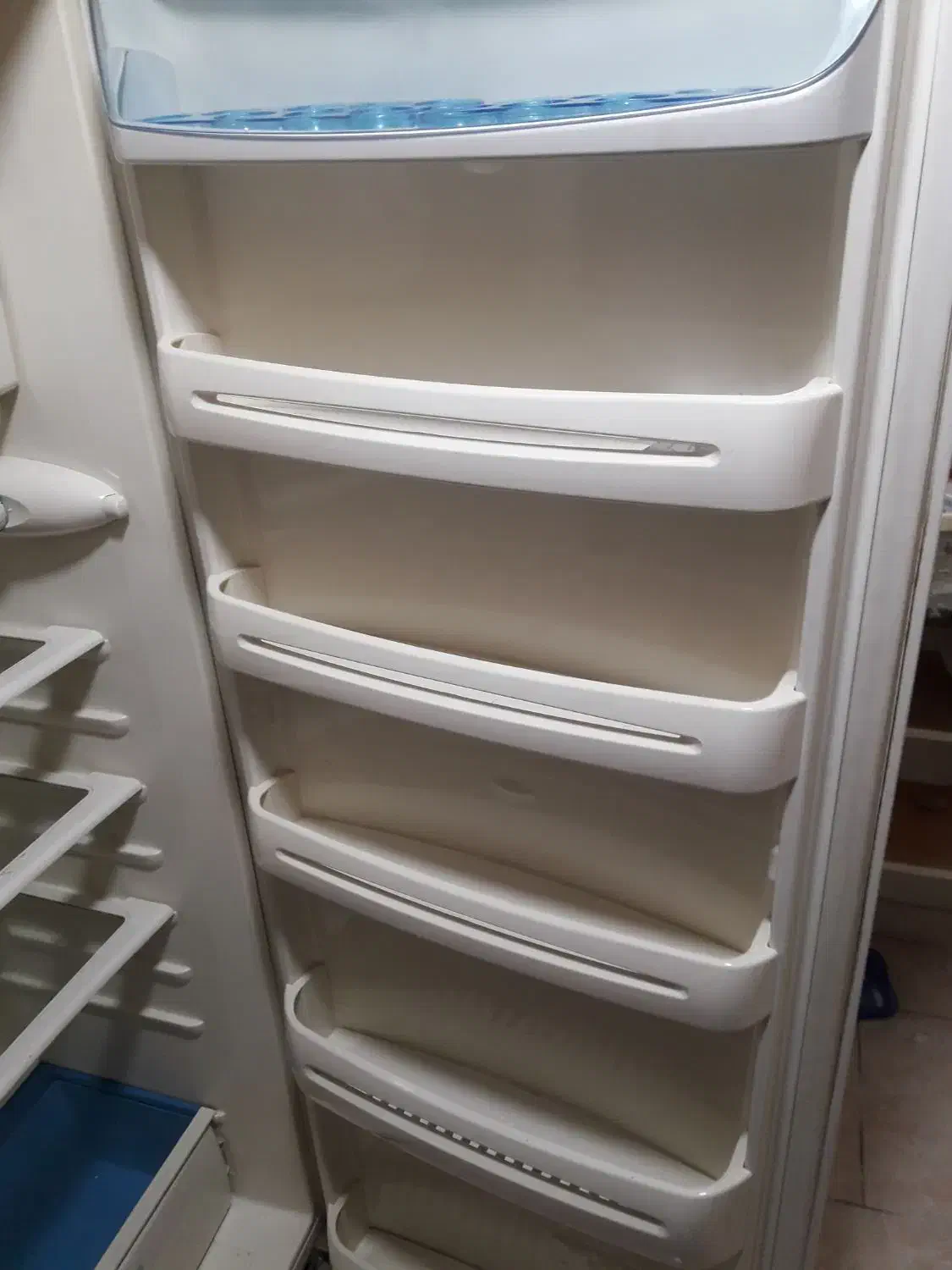 یخچال ۴ستاره پارس سفید|یخچال و فریزر|رشت, باهنر|دیوار