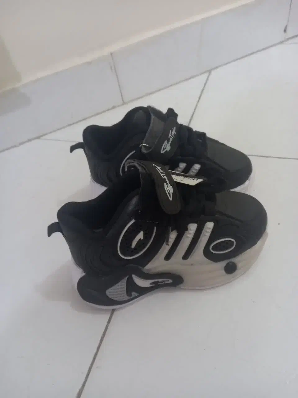 کفش پسرانه ۳۹۰|کفش و لباس بچه|اراک, |دیوار