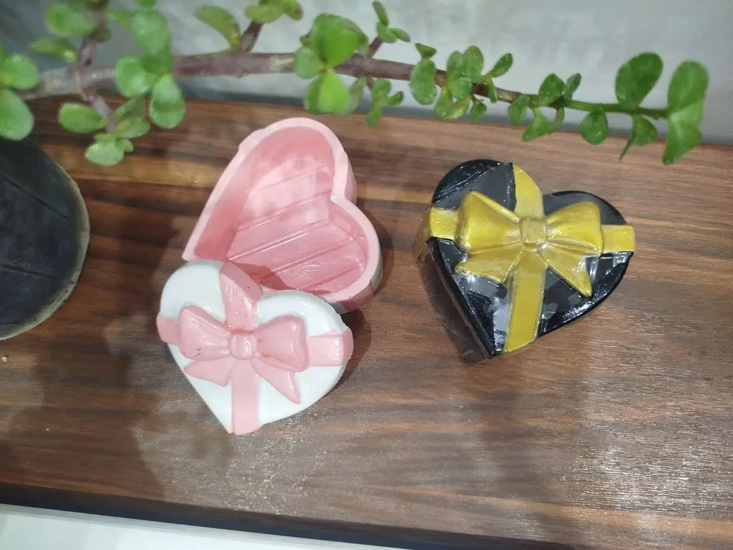 جای جواهری  قلب در رنگ بندی مختلف|صنایع دستی و سایر لوازم تزئینی|یزد, |دیوار