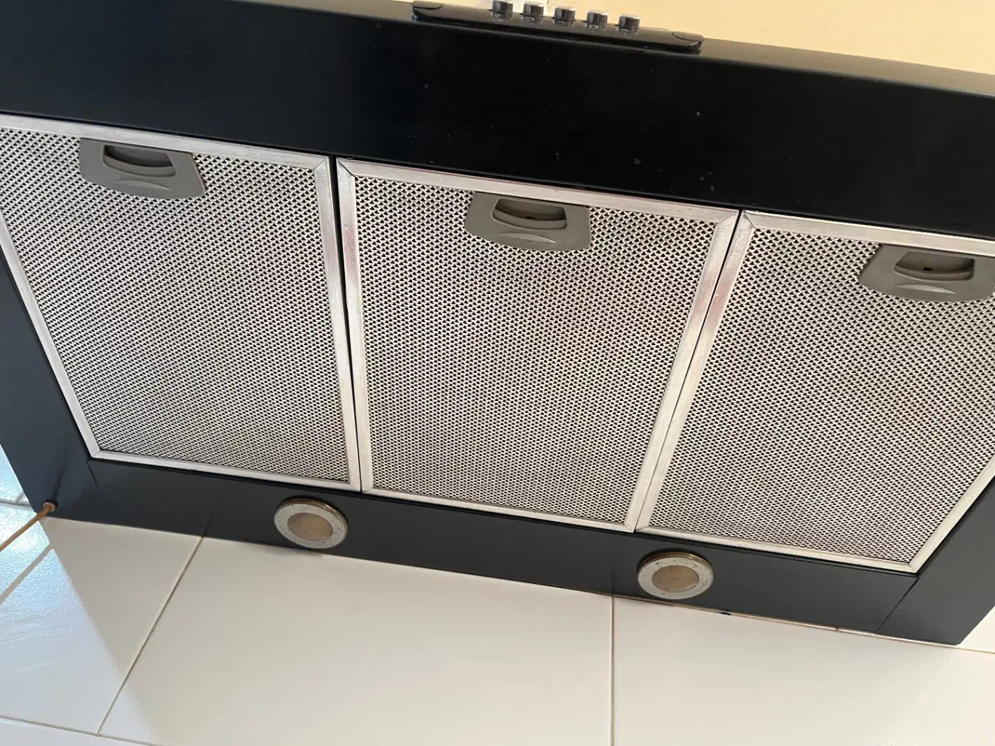 هود در حد نو|هود|جیرفت, |دیوار