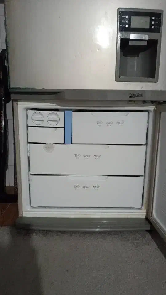 فروش یخچال اسنوا سالم فروش به دلیل خرید یخچال جدید|یخچال و فریزر|آستارا, |دیوار