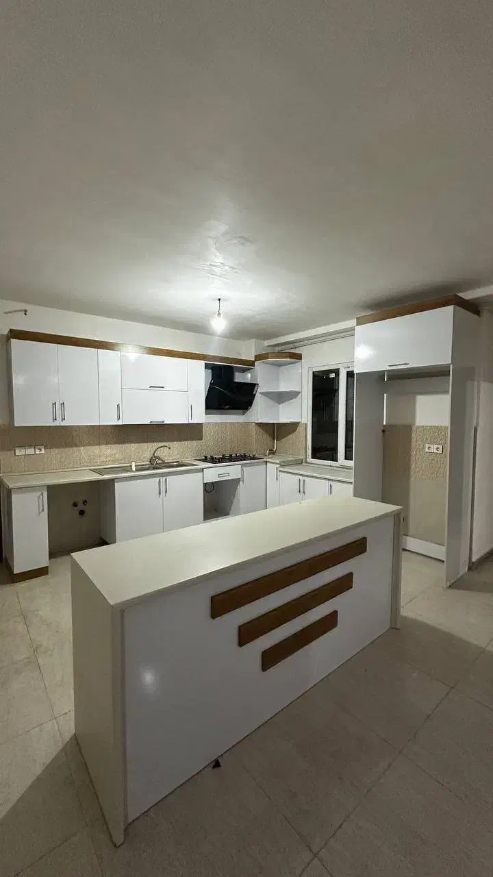 فروش آپارتمان۱۰۸مترکلید نخورده.خ افتخاری|فروش آپارتمان|فومن, |دیوار