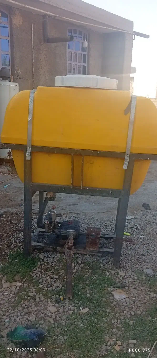 سمپاش ۴۰۰لیتری تراکتوری|ماشین‌آلات صنعتی|دهدشت, |دیوار