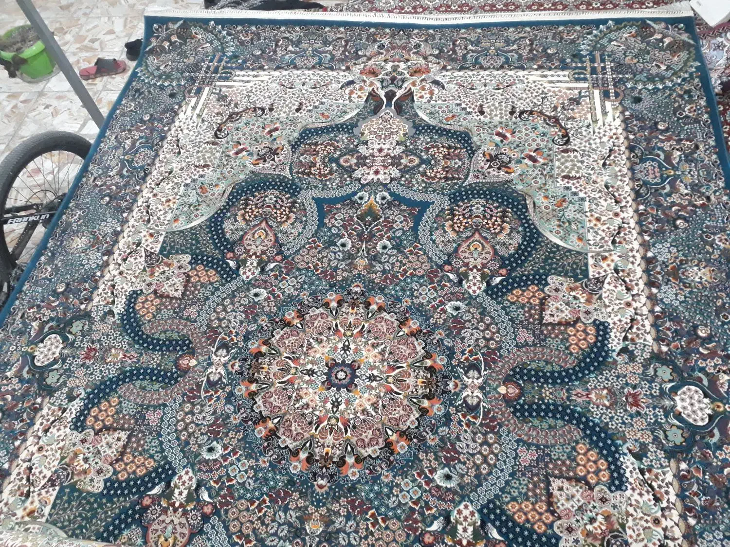 فروش فوری فرش اینه کنسول میزتلوزیون|فرش|صومعهسرا, |دیوار