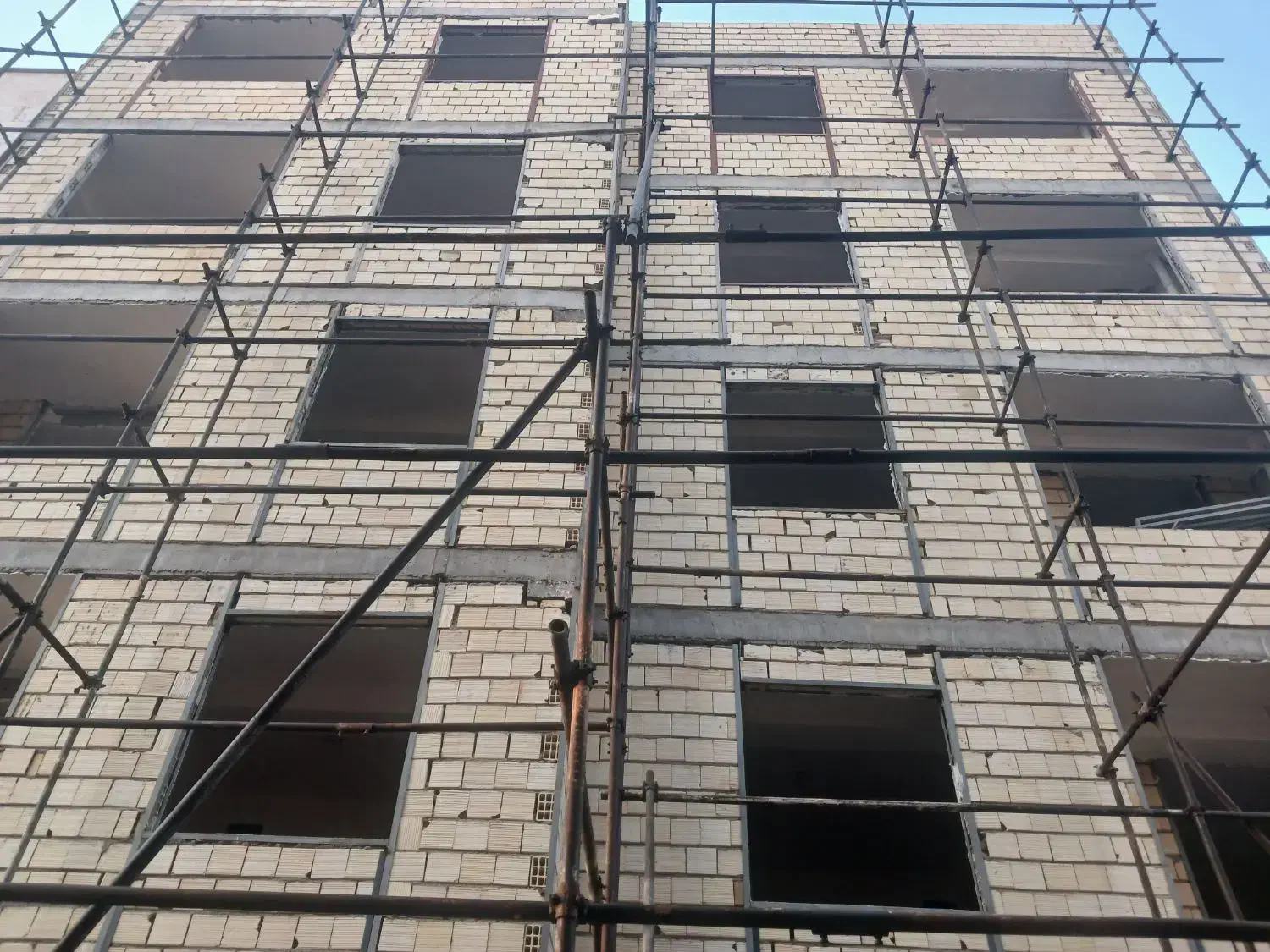 داربست فلزی و کفراژ زهرایی و عباسی|خدمات پیشه و مهارت|قزوین, |دیوار