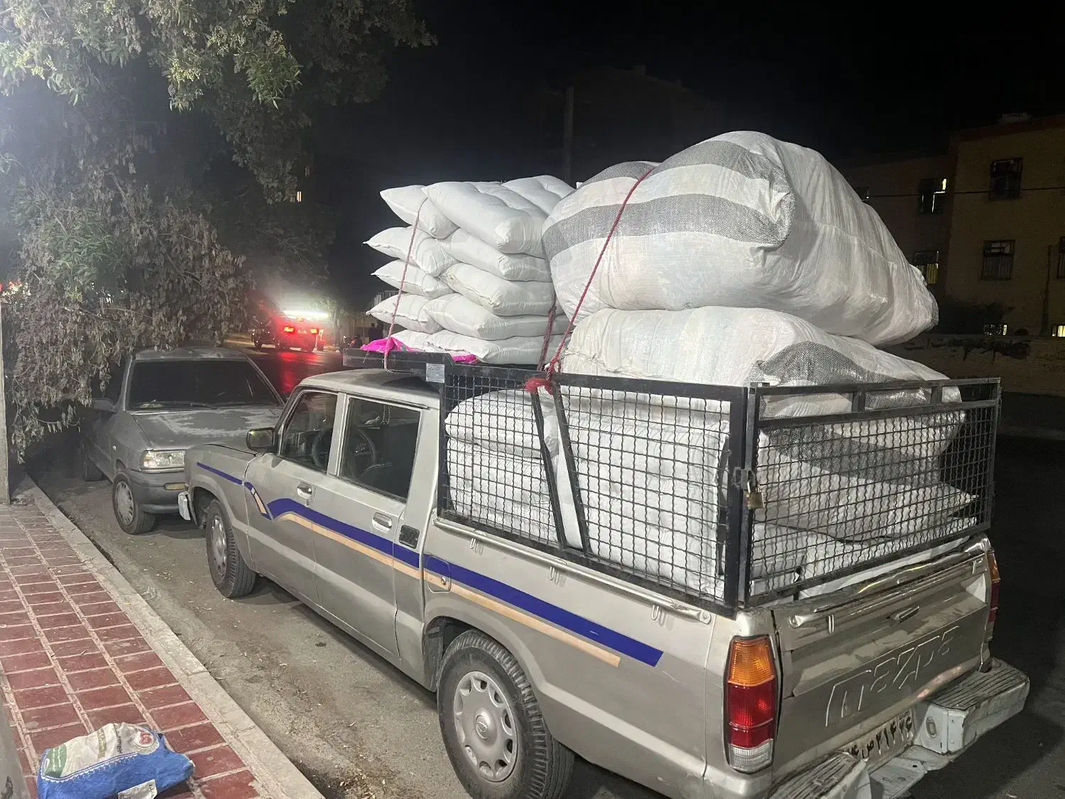 پشتی تکیه ای پنبه زنی حلاجی|خدمات پیشه و مهارت|بندرعباس, |دیوار