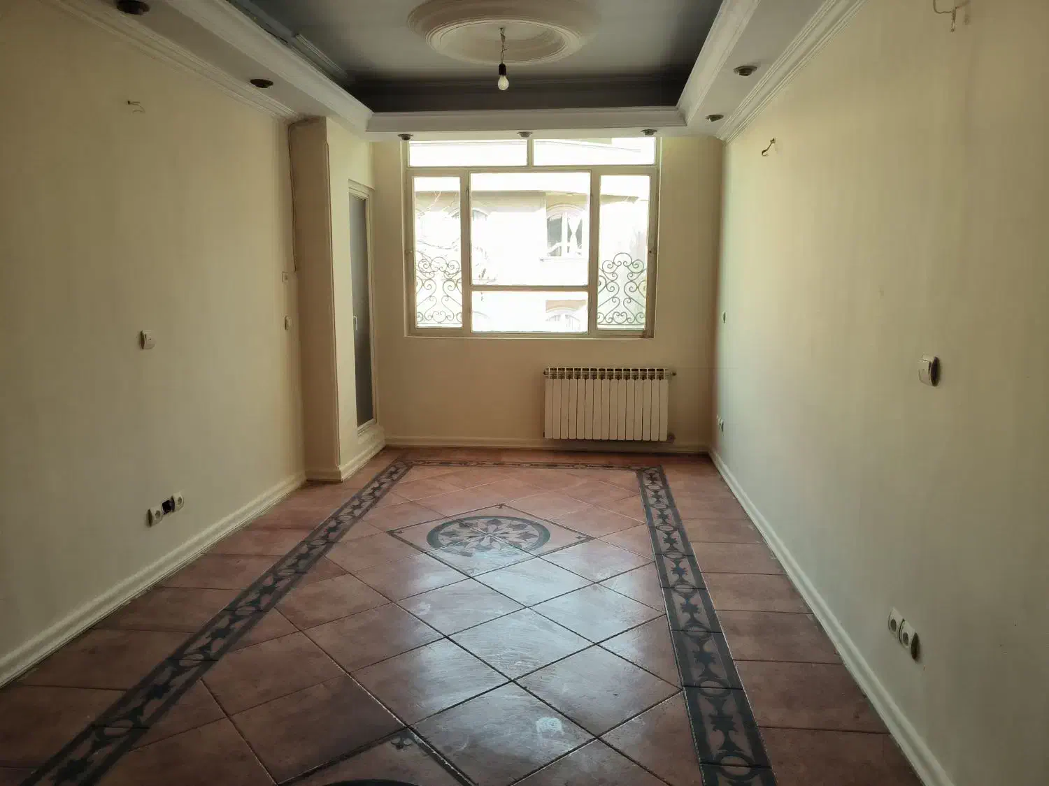 ۱۴۰ متر سه خواب بهار تهرانپارس غرق نور طبقه آخر