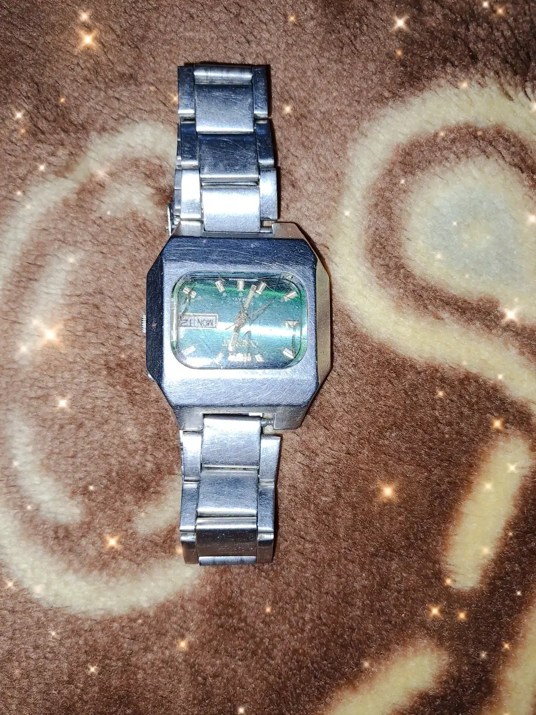 ساعت مچی قدیمی|ساعت|مینودشت, |دیوار