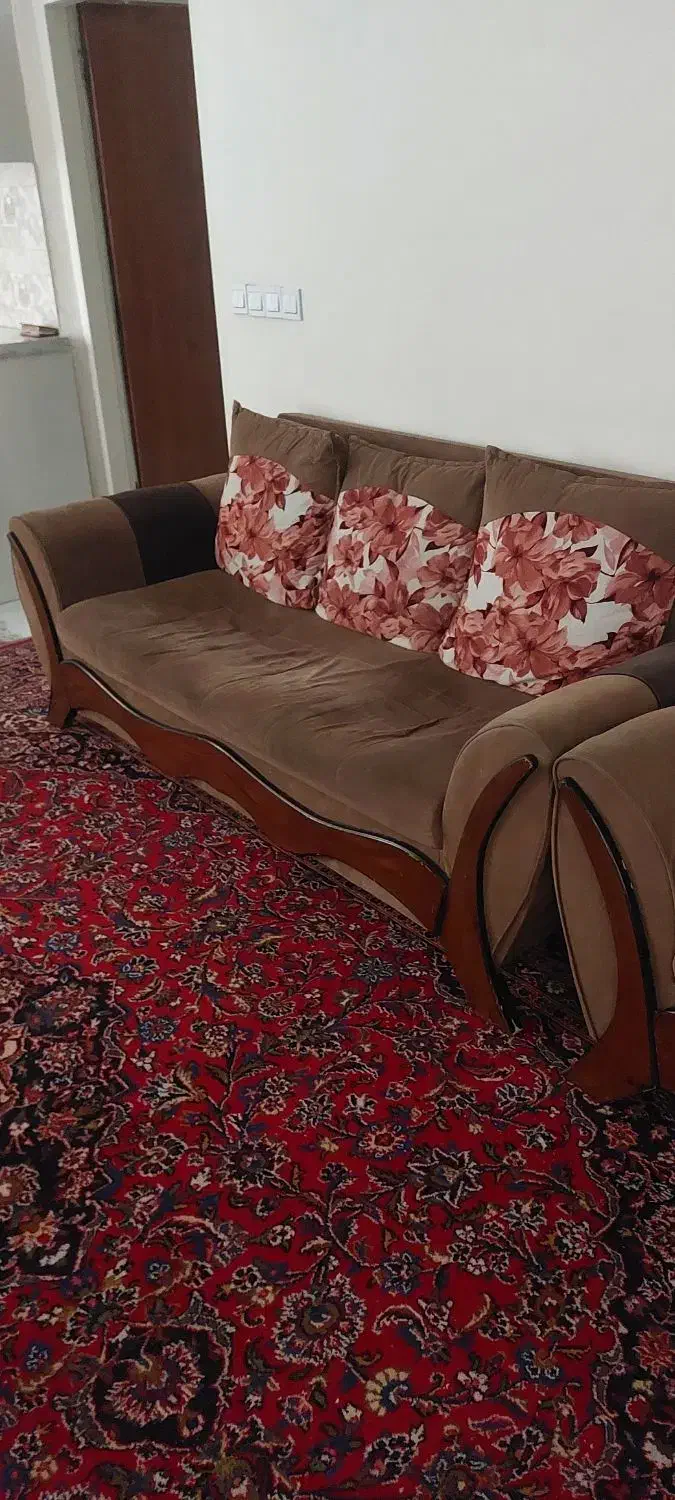 مبلمان راحتی ۷ نفره قیمت توافقی|مبلمان خانگی و میز عسلی|تهران, امیر بهادر|دیوار