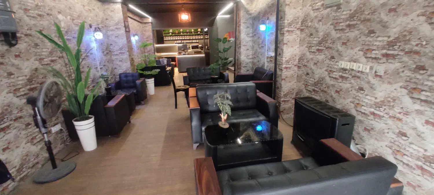 اجاره مغازه دوطبقه. صد متری در مرکز شهر|اجارهٔ مغازه و غرفه|قدس, شهرقدس|دیوار