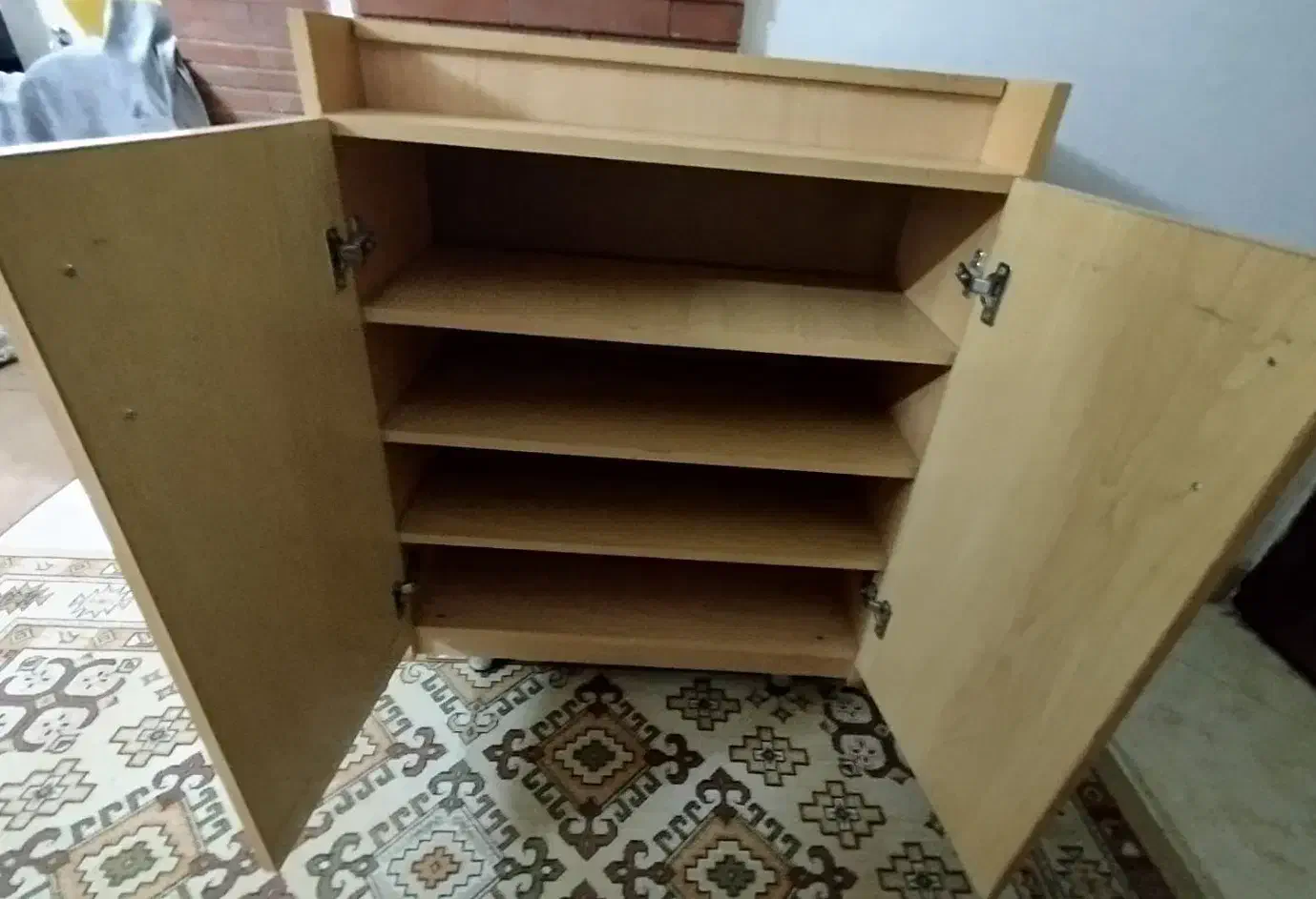 جاکفشی|جاکفشی، کمد، دراور|شاهرود, |دیوار