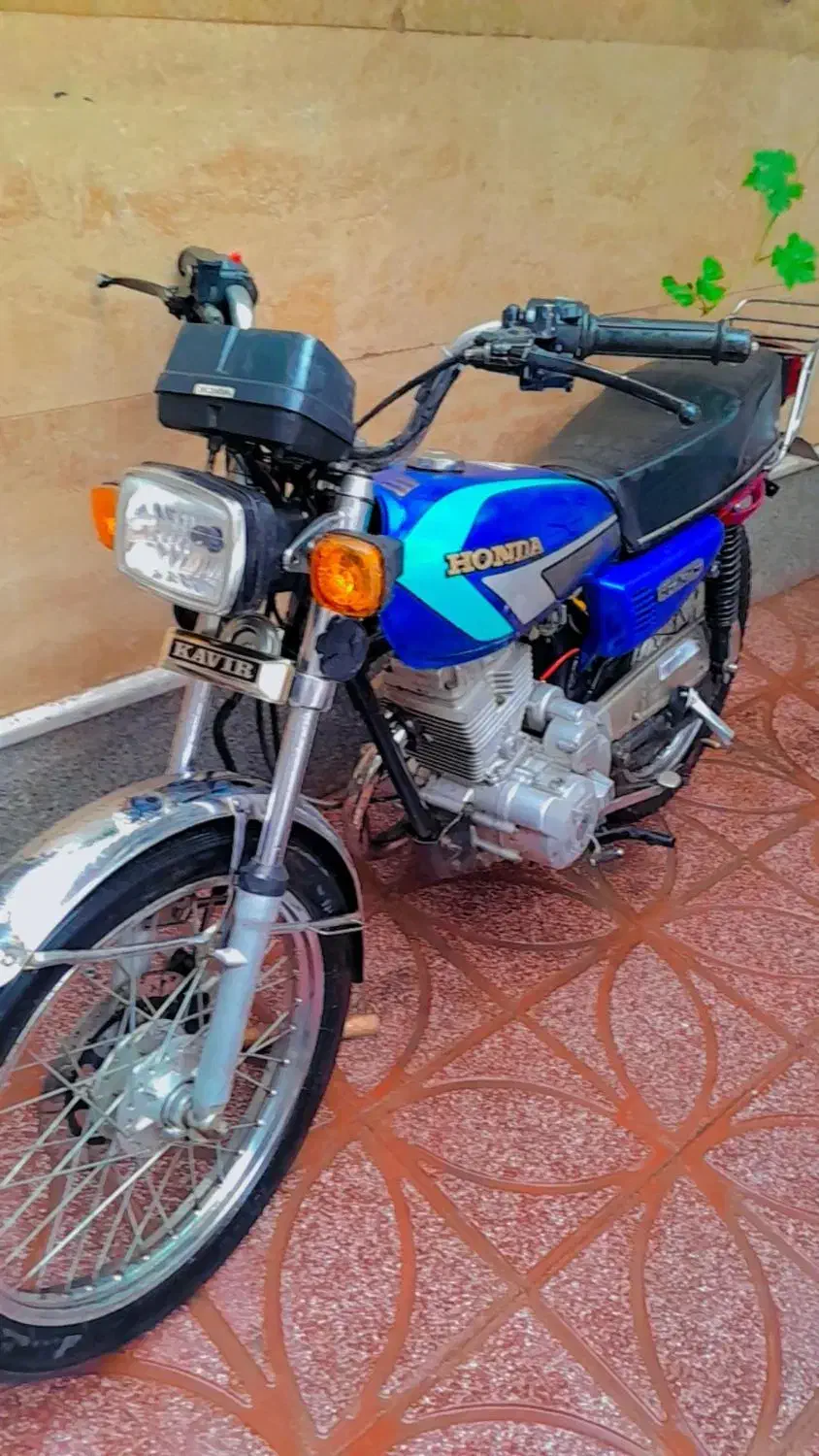 هوندا۲۰۰کارخانه|موتورسیکلت|سبزوار, شرق کال جنوبی (شمس آبادی)|دیوار